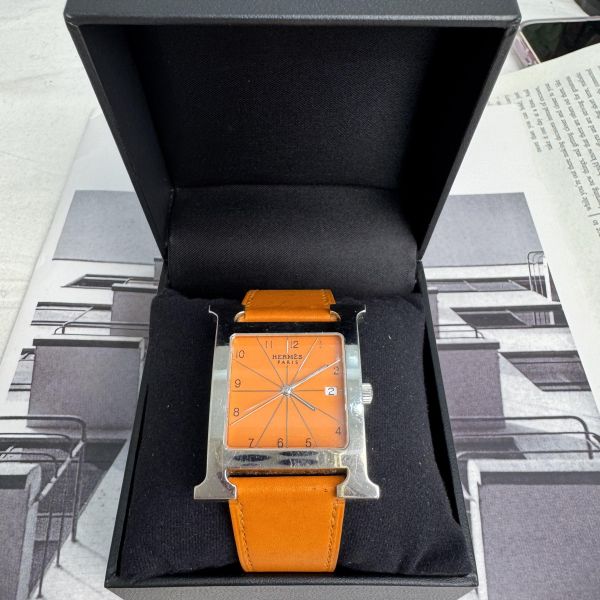 Hermès 橙色腕錶 