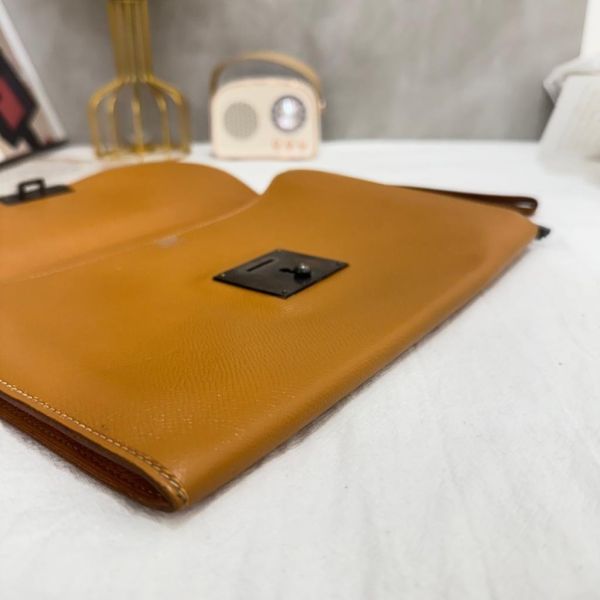 Hermès 金棕色手拿包 