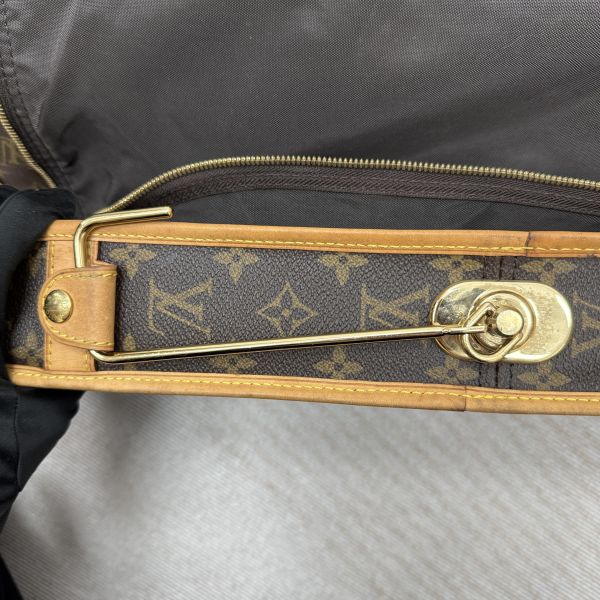 Louis Vuitton Monogram 帆布便攜式西裝袋 