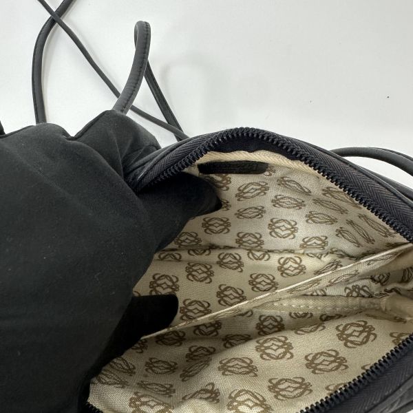 Loewe 羅意威 經典 Anagram 標誌皮革單肩包 