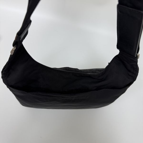 PRADA 經典Tessuto 尼龍單肩包/斜背包 