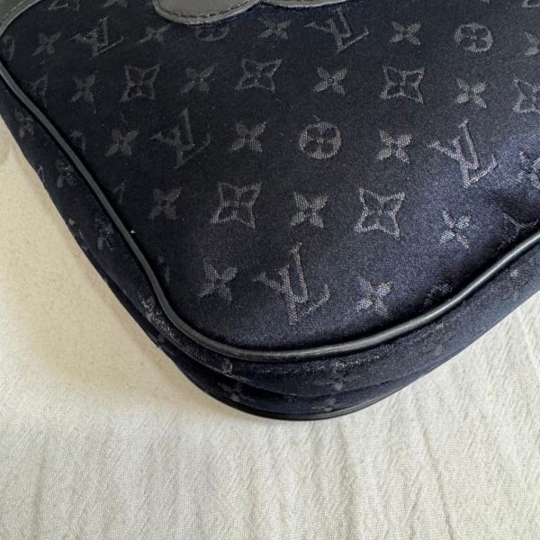 Louis Vuitton 特殊款斜背包 