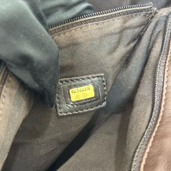 Chanel 全皮單肩斜背包 