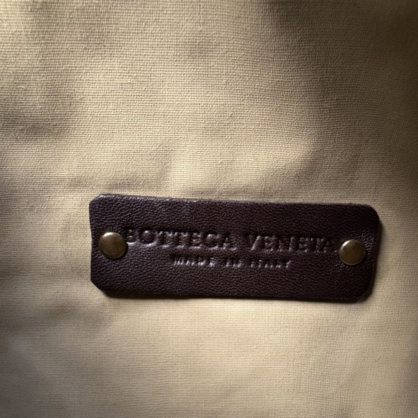 Bottega Veneta 經典Intrecciato 納帕小羊皮編織拉鍊手拿包* 