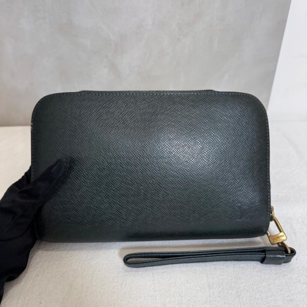 Louis Vuitton 墨綠色手拿包 