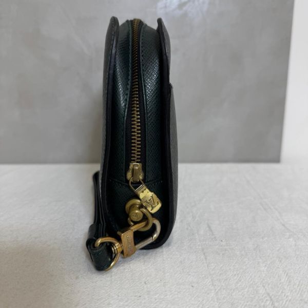 Louis Vuitton 墨綠色手拿包 