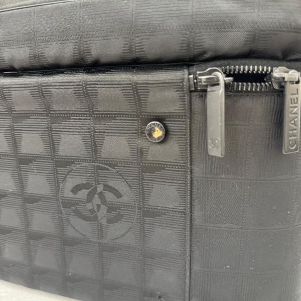 Chanel 黑色冰格旅行袋 