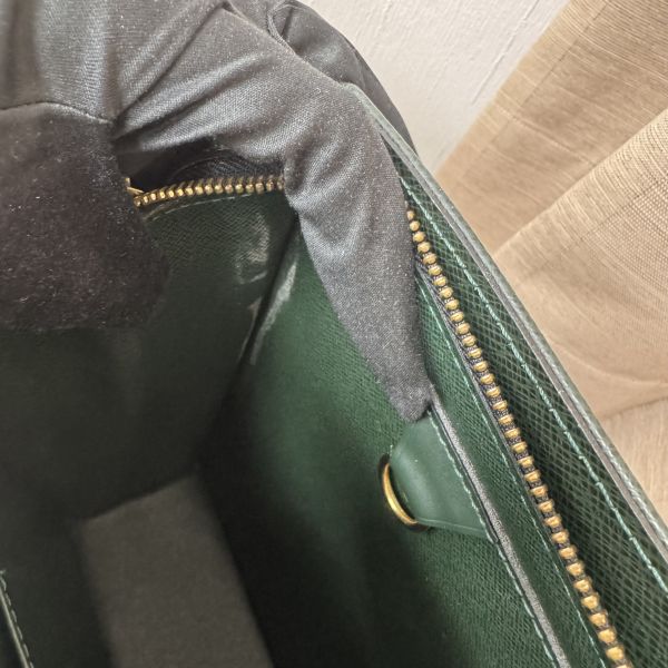 LV 綠色全皮公文包 