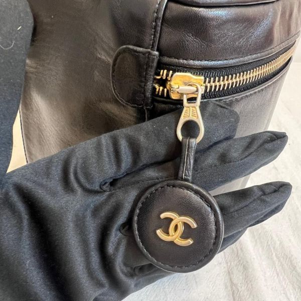 CHANEL 經典款化妝箱包 