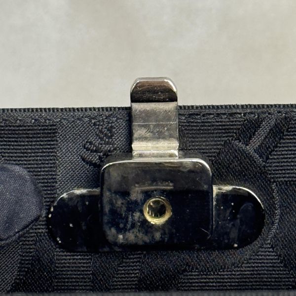 Ferragamo Gancini AU-21 6717 銀色鋁製單肩包 