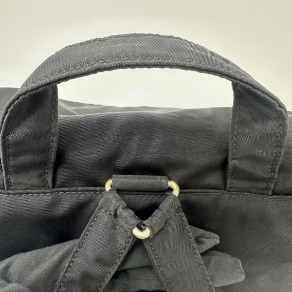 Prada 尼龍背包 