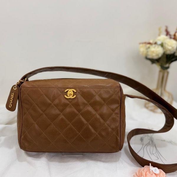 Chanel 咖金皮寬帶相機包 