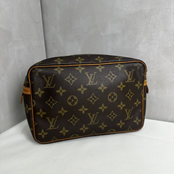 Louis Vuitton 23 手拿包 