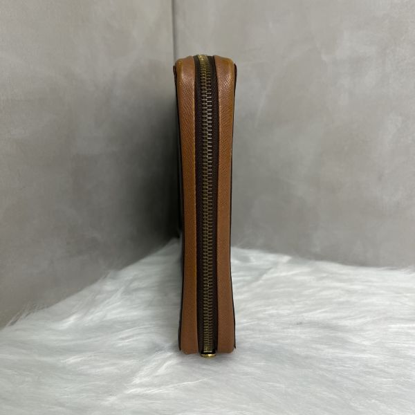 Louis Vuitton 經典手拿包 