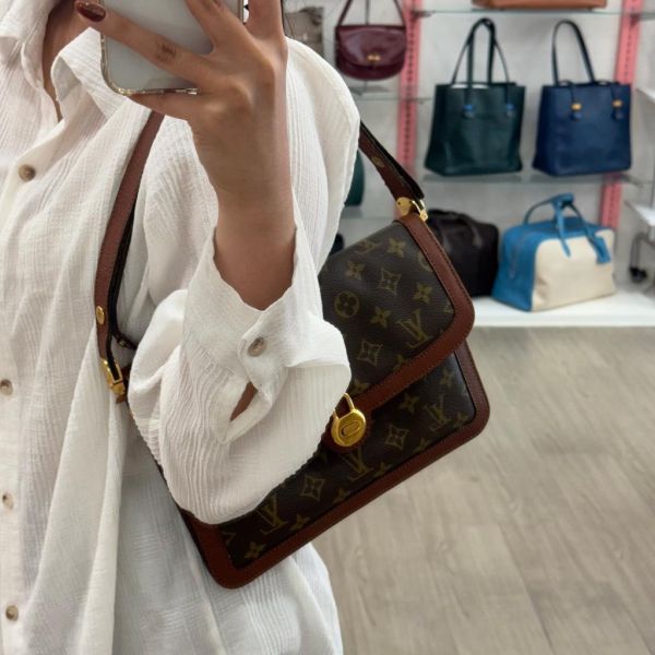 Louis Vuitton 紅皮肩背包 