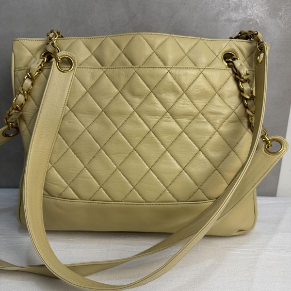 Chanel Matelasse 菱格紋托特包 