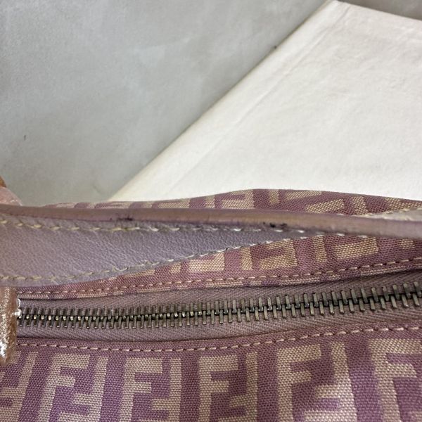 Fendi 芬迪 淺紫色迷你手拿包 