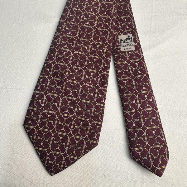 HERMES 酒紅色 馬銜鍊環圖騰 領帶 領結 絲綢（中古） 