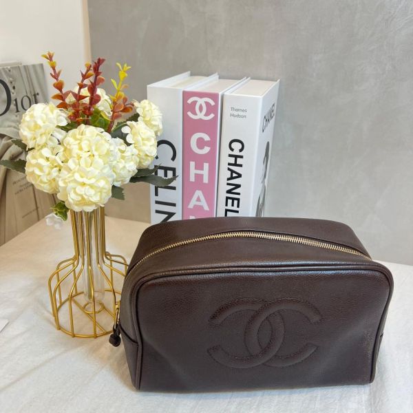 CHANEL 魚子醬化妝包 