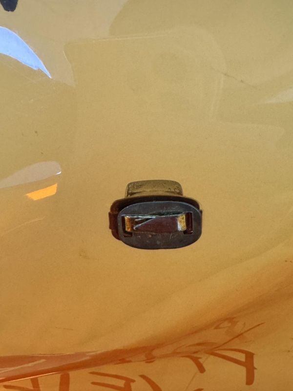 Hermès「Vinyl Kelly」透明橘限量包 