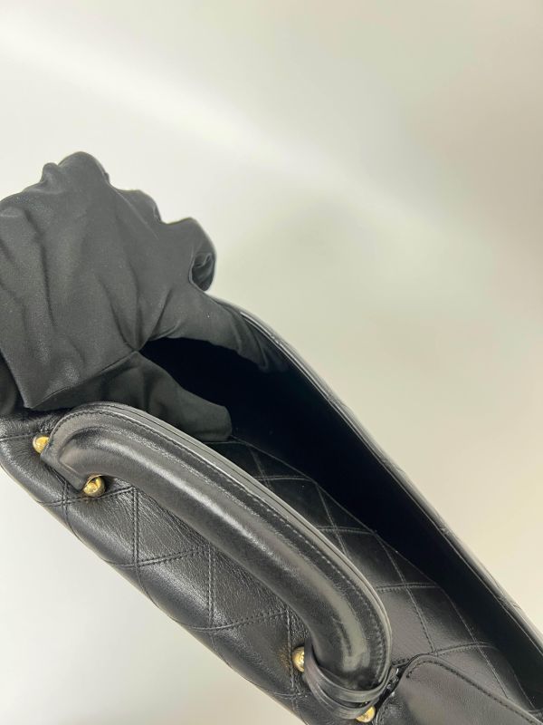 Chanel 菱格紋公事包 