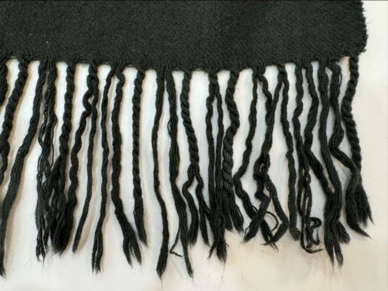 Burberry 純羊毛墨綠色圍巾 