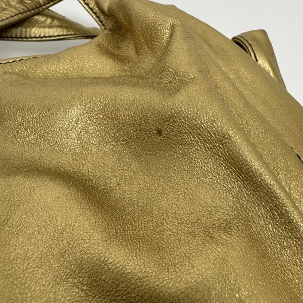 Valentino Nuage Bow 系列金色皮革超大肩背包 