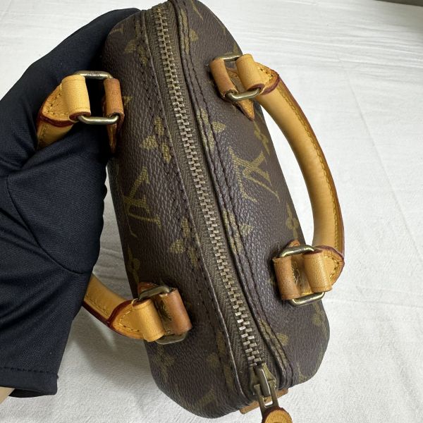 𝐋𝐨𝐮𝐢𝐬 𝐕𝐮𝐢𝐭𝐭𝐨𝐧 中古款 speed nano 手拿包 