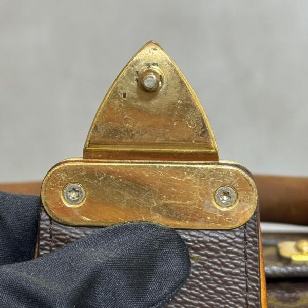 Louis Vuitton 絕版硬殼醫生包 