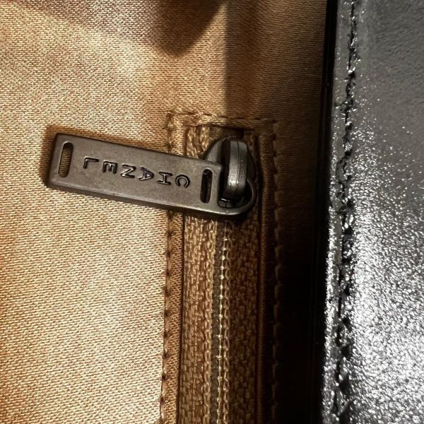 Chanel 黑色長方肩背包 