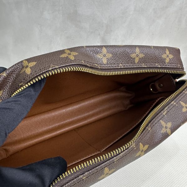 Louis Vuitton 復古手拿包 