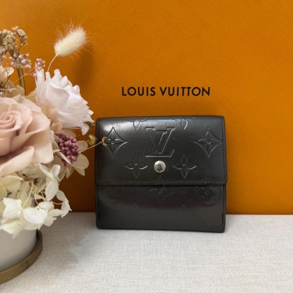 Louis Vuitton 漆皮黑灰壓紋短夾 