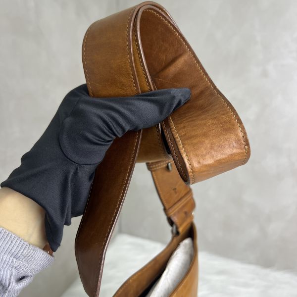 YsL 棕色皮革 斜背包 