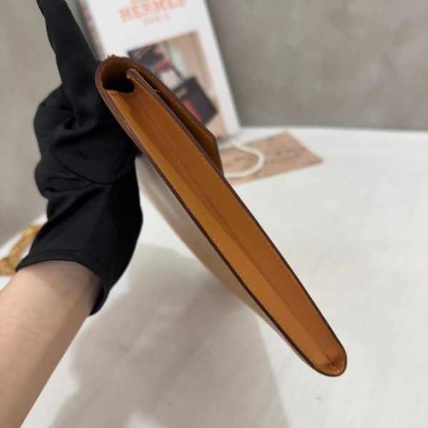 Hermès 駝色手拿包 