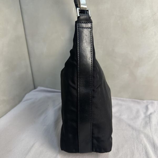 Gucci 黑色尼龍單肩包 