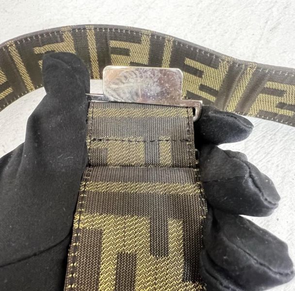 Fendi 銀扣皮帶腰帶 