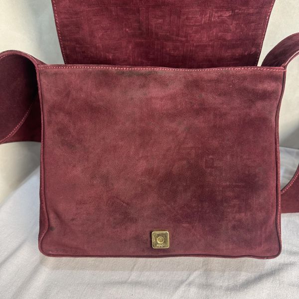 Fendi Zucca 深紅斜肩包 