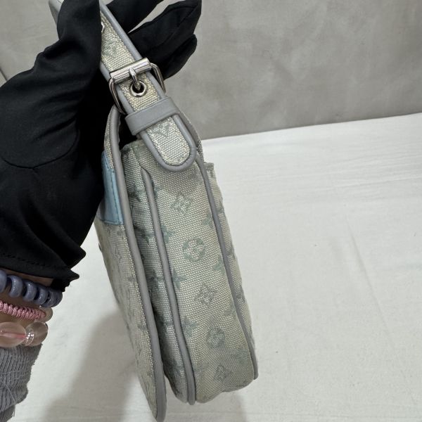 LV 童話森林系列郵差包 