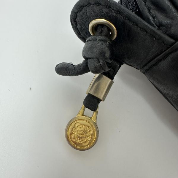 Loewe 羅意威 經典 Anagram 標誌皮革單肩包 