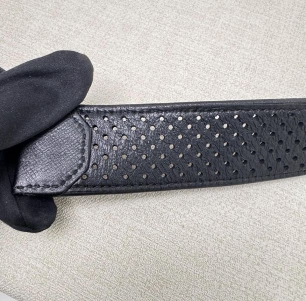 Prada 銀頭 洞洞皮革 皮帶 腰帶 