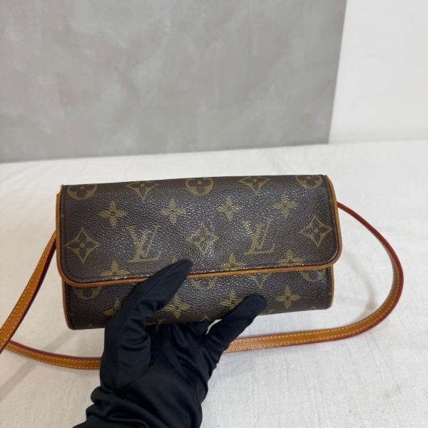 Louis Vuitton 信封腰包 