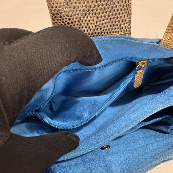 BVLGARI 寶格麗 絲綢緞面肩背包 