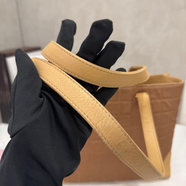 Chanel 冰格拼皮托特包 