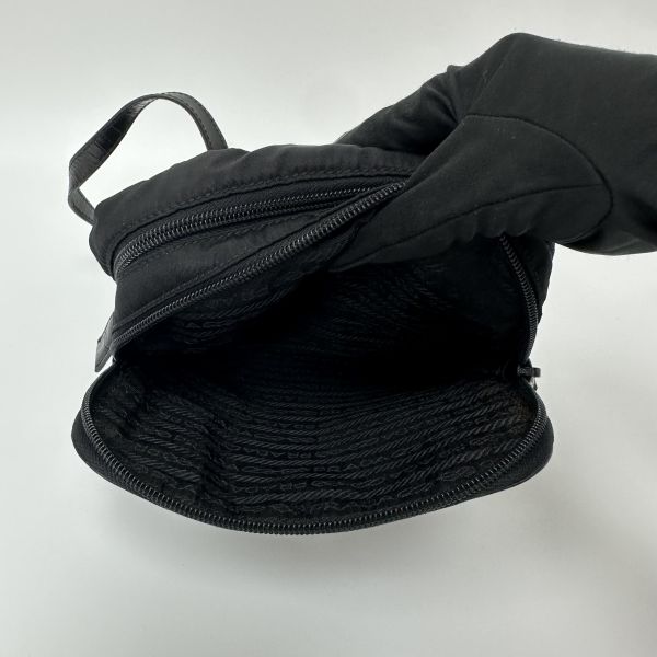 Prada 普拉達 鱷魚紋壓花後背包 