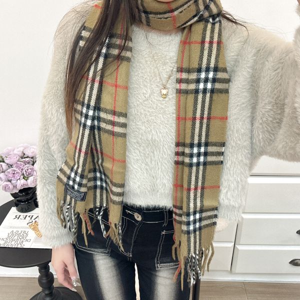 Burberry 圍巾 
