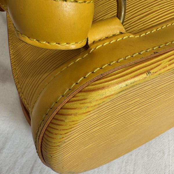 Louis Vuitton 黃色Epi雙肩背包 