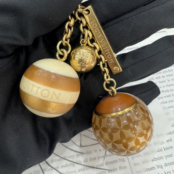 Louis Vuitton 球形掛飾 