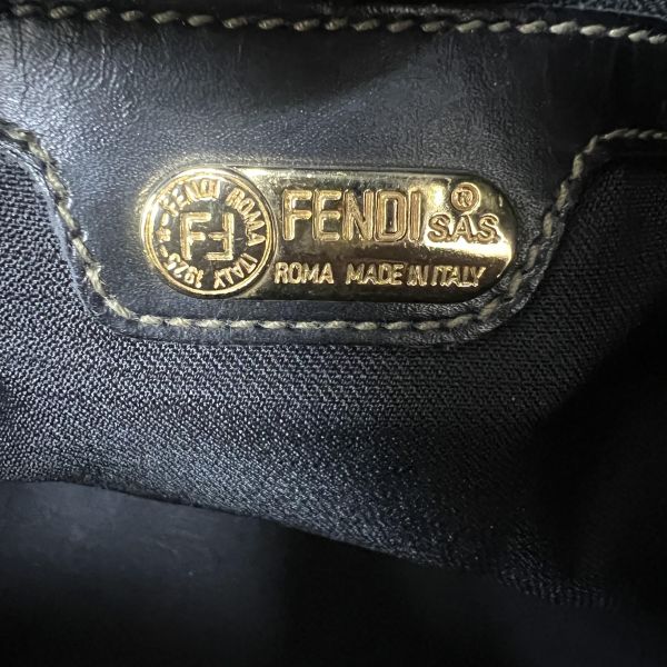Fendi 經典 Pecan旅行包 