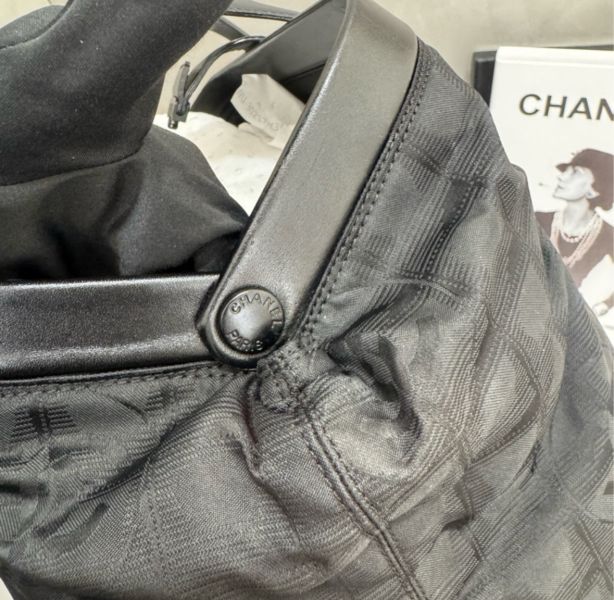 Chanel 旅行系列手提包 