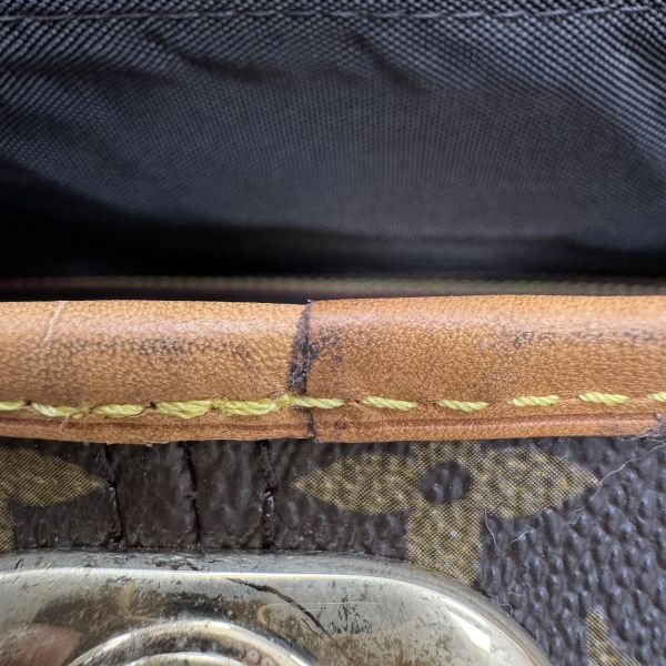 Louis Vuitton Monogram 帆布便攜式西裝袋 